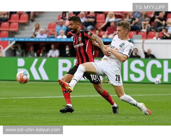 勒沃库森边路传中质量很高